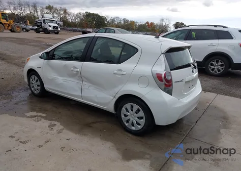 2014 Toyota Prius C Two z USA, uszkodzony, nr VIN JTDKDTB36E1566705